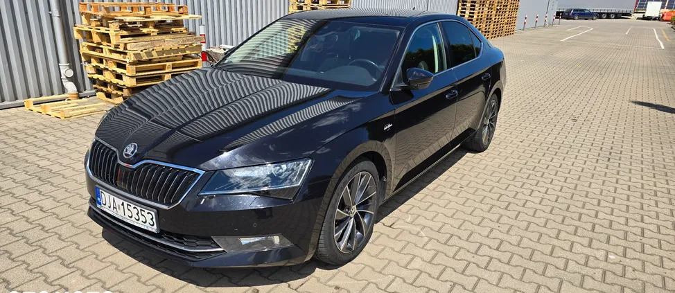 dolnośląskie Skoda Superb cena 89900 przebieg: 127638, rok produkcji 2016 z Jawor